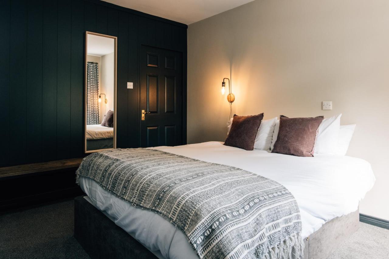 Hotel The Fullerton Arms à Ballintoy Extérieur photo